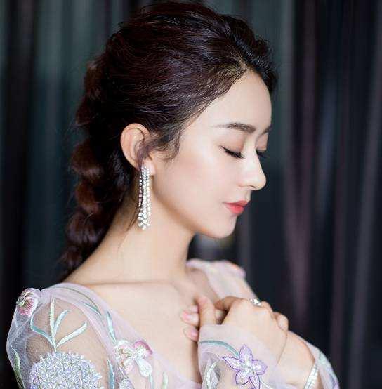 杨毅赵丽颖最新爆料图片,揭秘幕后故事，精彩瞬间抢先看  第1张